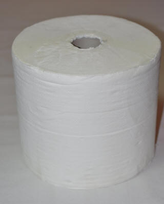 Die hygienischen Mittel das Papier die Papierhandtücher die Pappschachteln der Verpackung Polen